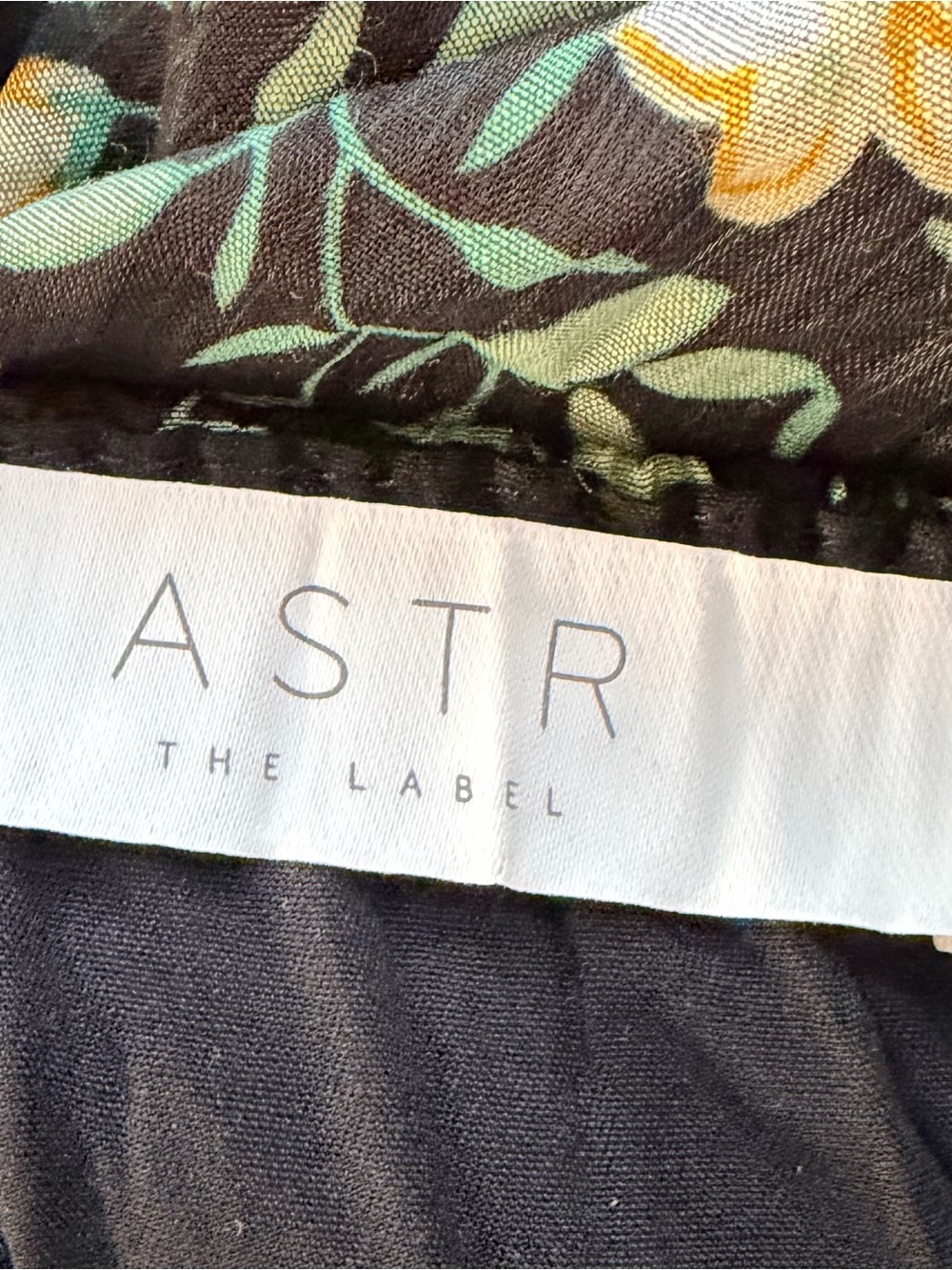 ASTR The Label Stasia Floral Smocked Maxi Dress Black Multi Lace Back Medium - Picture 9 of 10